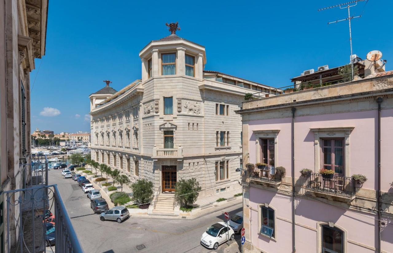 Riva Apartments By Wonderful Italy Сиракузы Экстерьер фото